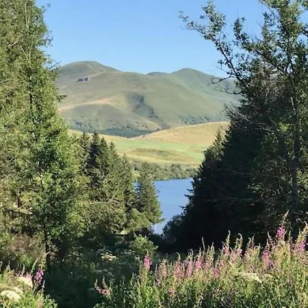 T2 Agreable Au Mont-dore Avec Wifi Apartment